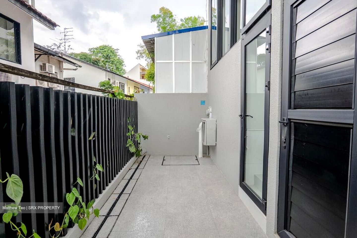 Regent Villas (D10), Terrace #498267031